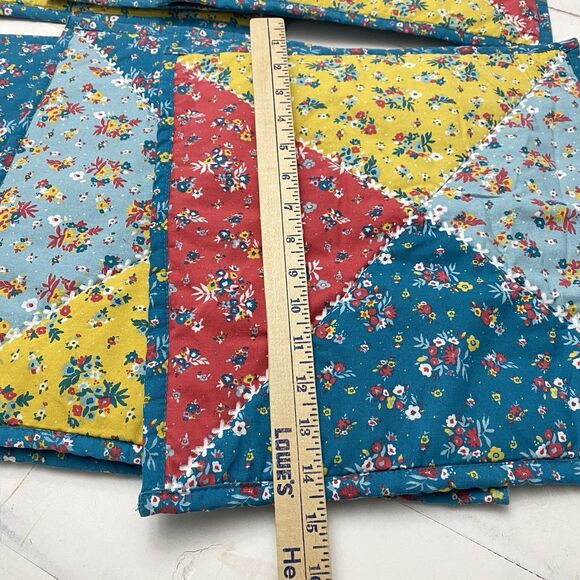 Pioneer Woman Multicolor Reversible Quilted Rose Ditsy Floral Placemats Set of 6 - Picture 7 of 8